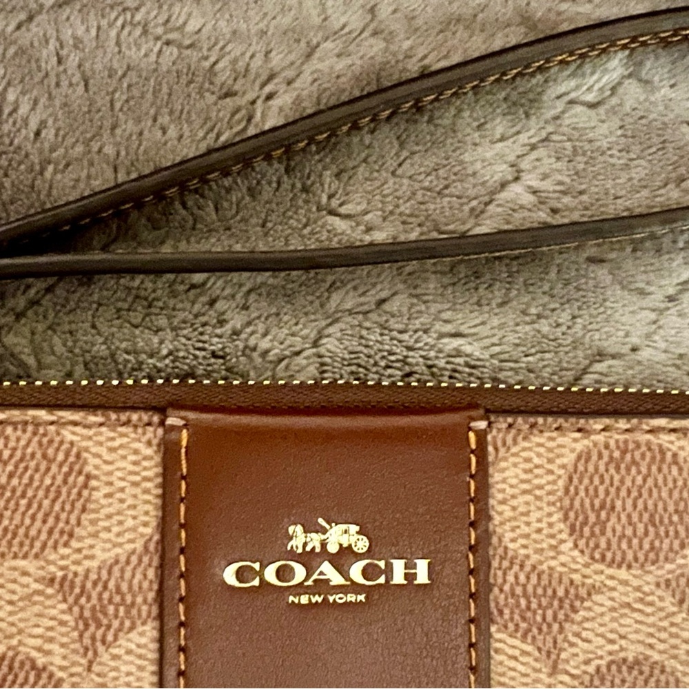 Coach Signature Beige and Brown Wristlet - Picture 4 of 10